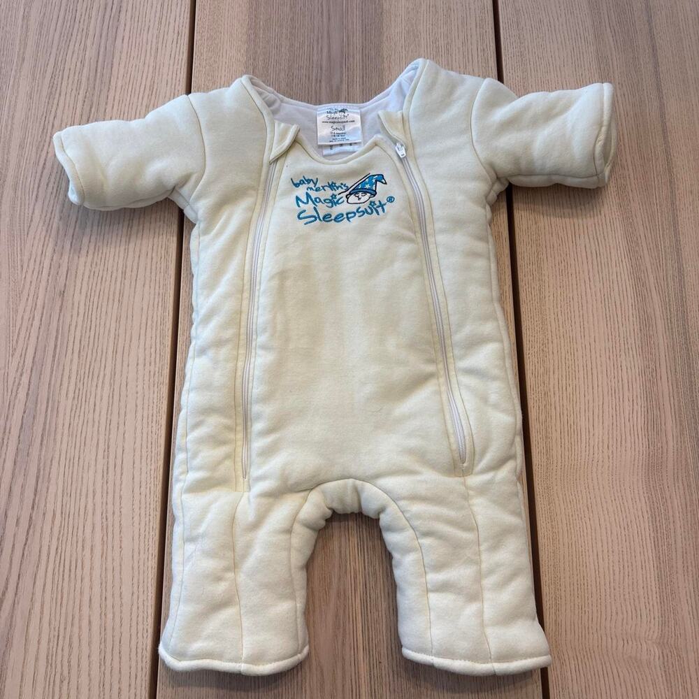 Magic sleepsuit with blue writing